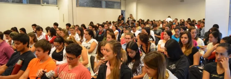 Equipo de estudio sobre desarrollo de posgrados en el interior realiza encuesta a egresados universitarios y de formación docente